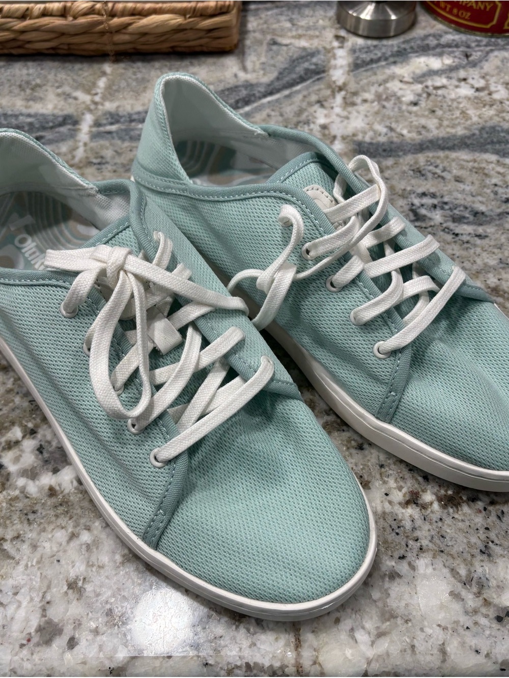 Olukai Pehuea Li Lightweight Swell/White Sand Sneakers- collapsible heel- sz 9